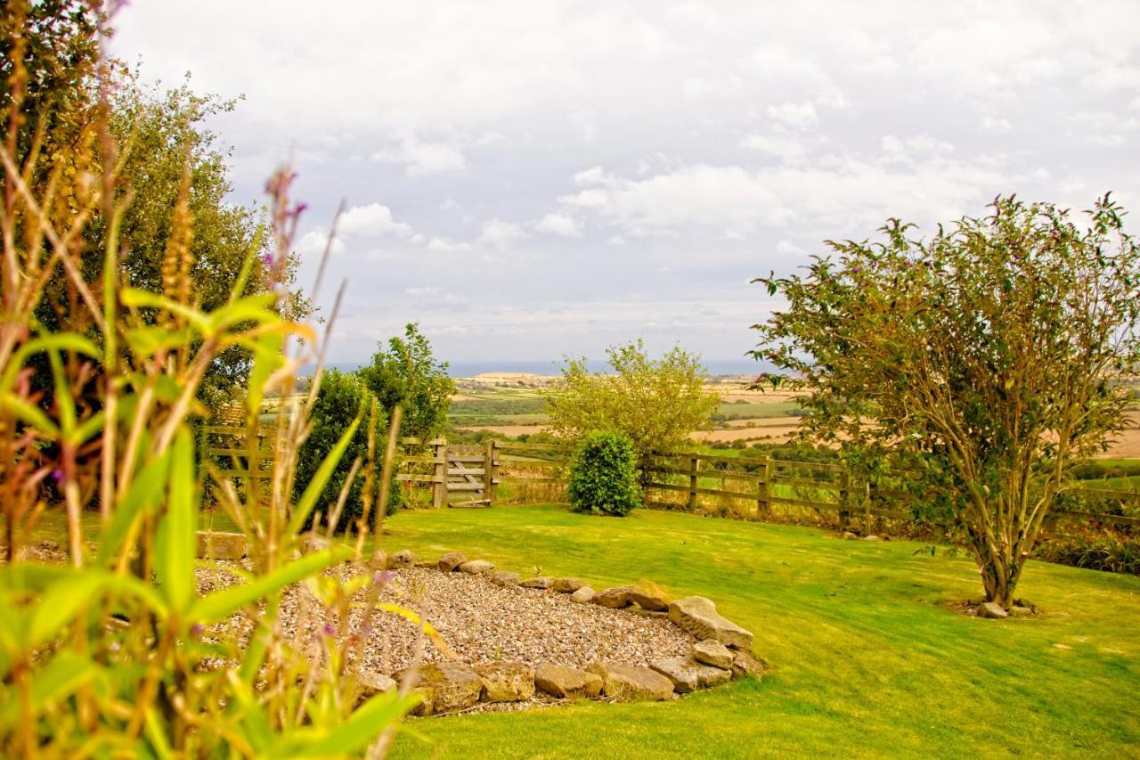 Sebright Cottage, Borrowby Farm Cottages ステイス エクステリア 写真